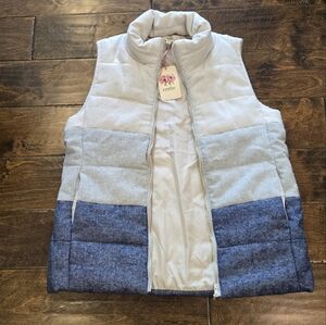 NWT Entro Vest Colorblock Size S